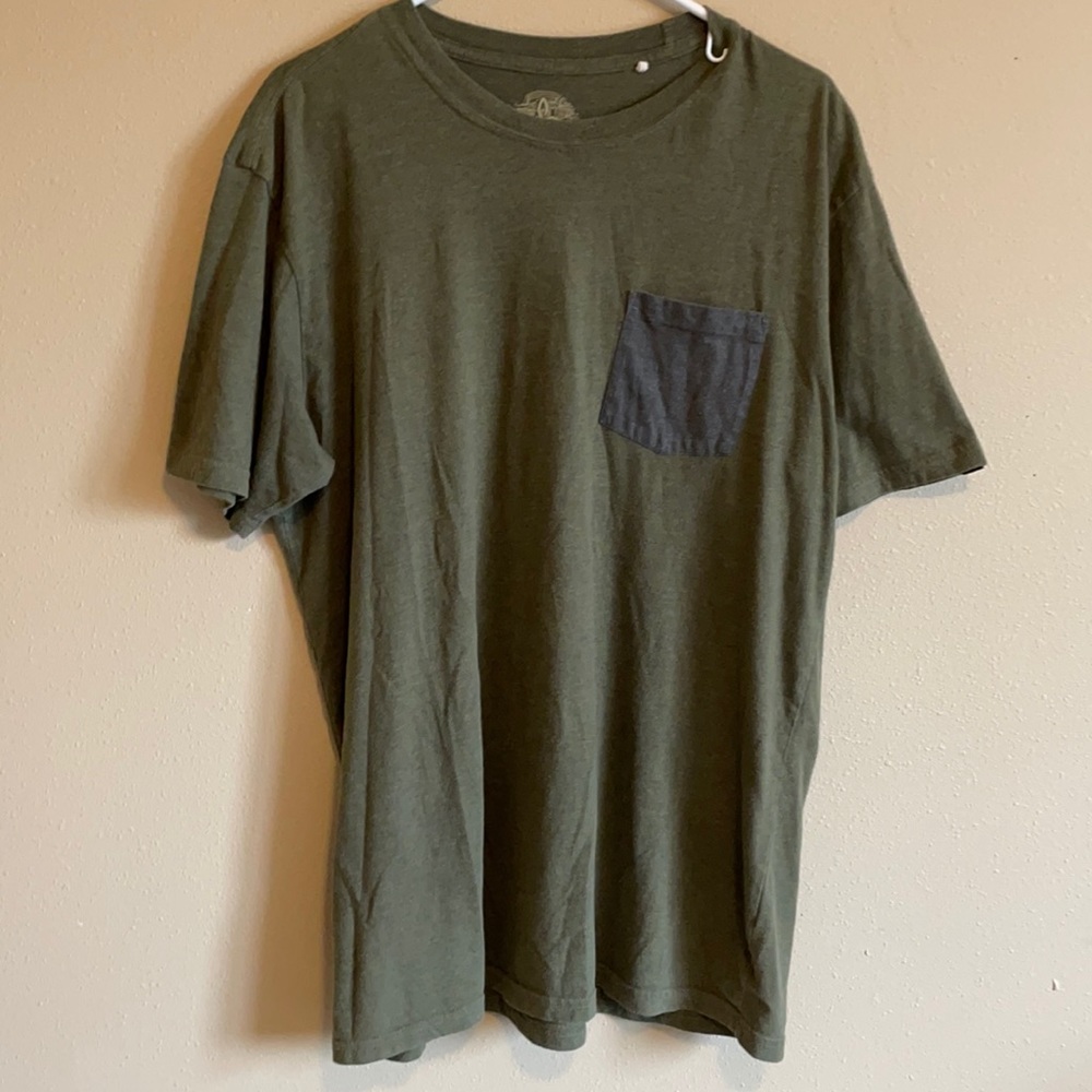 Men’s Prana t-shirt